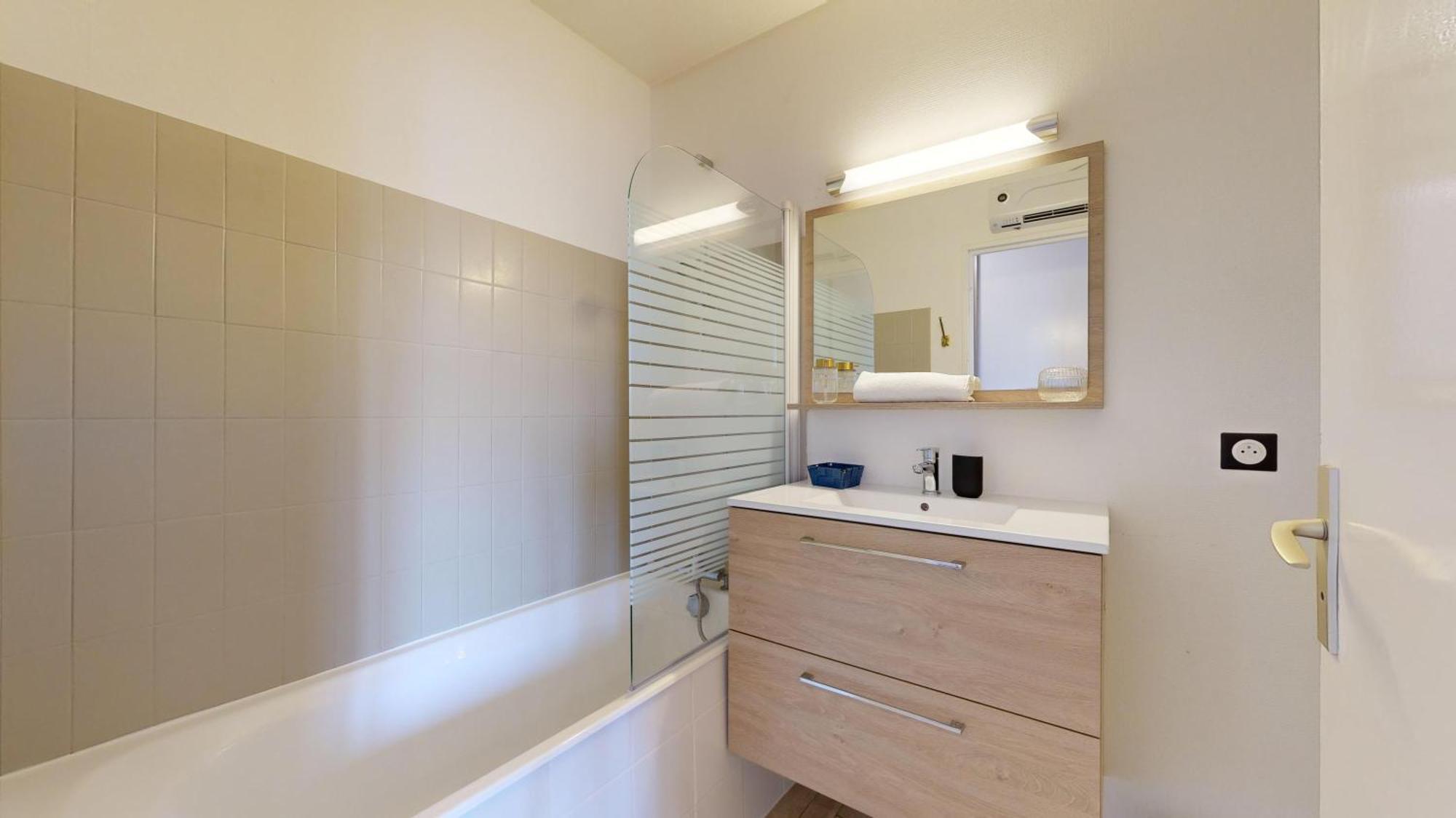 Expat Renting - L'Orient Express - Parking - Wifi Apartment Toulouse Exterior photo