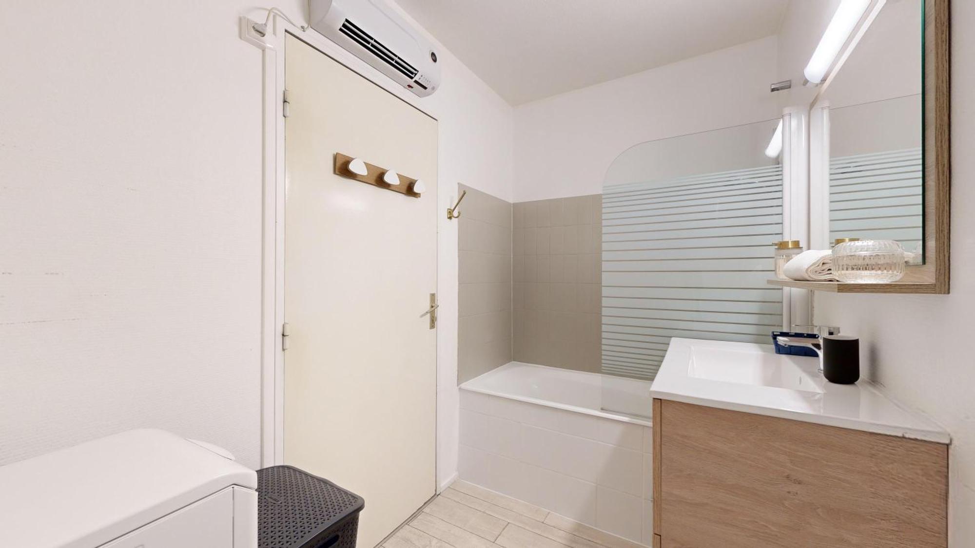 Expat Renting - L'Orient Express - Parking - Wifi Apartment Toulouse Exterior photo
